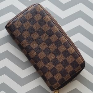 Daisy Rose Wallet